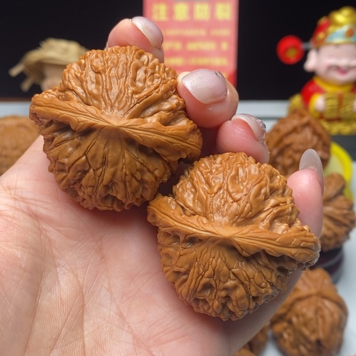 核桃文玩核桃水龙纹46尺