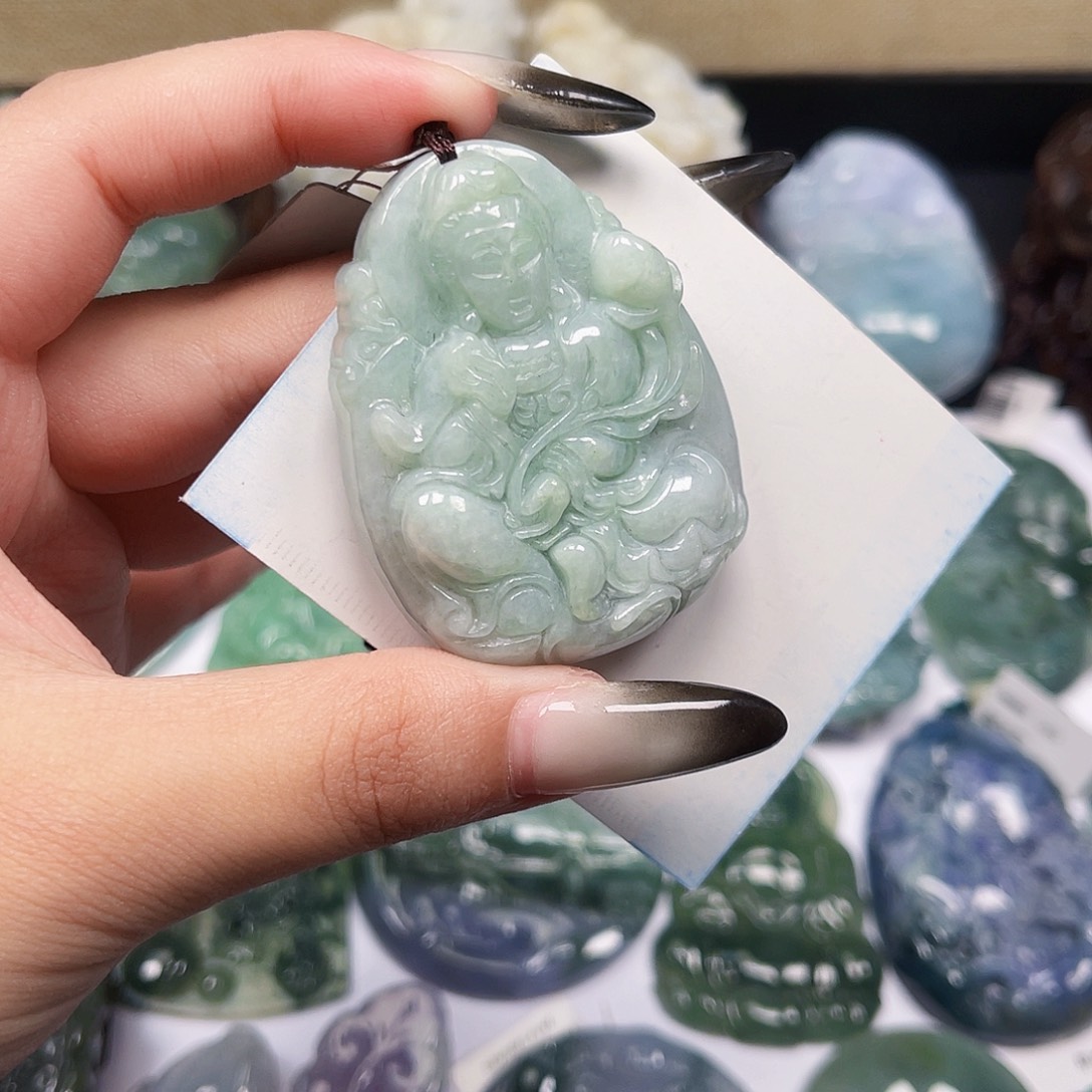 翡翠未镶嵌颈饰天然