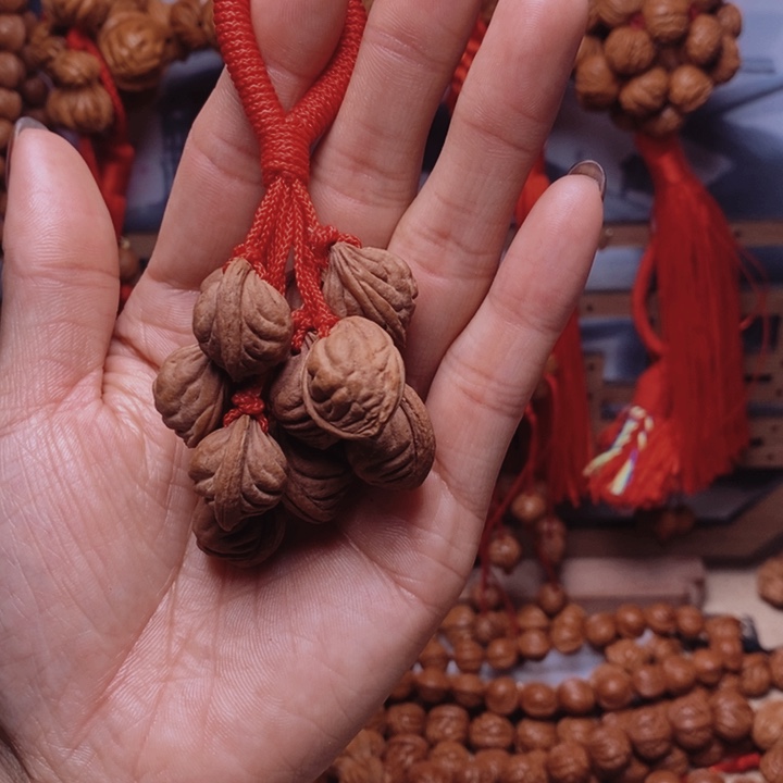 桃核吊坠龙纹桃枭