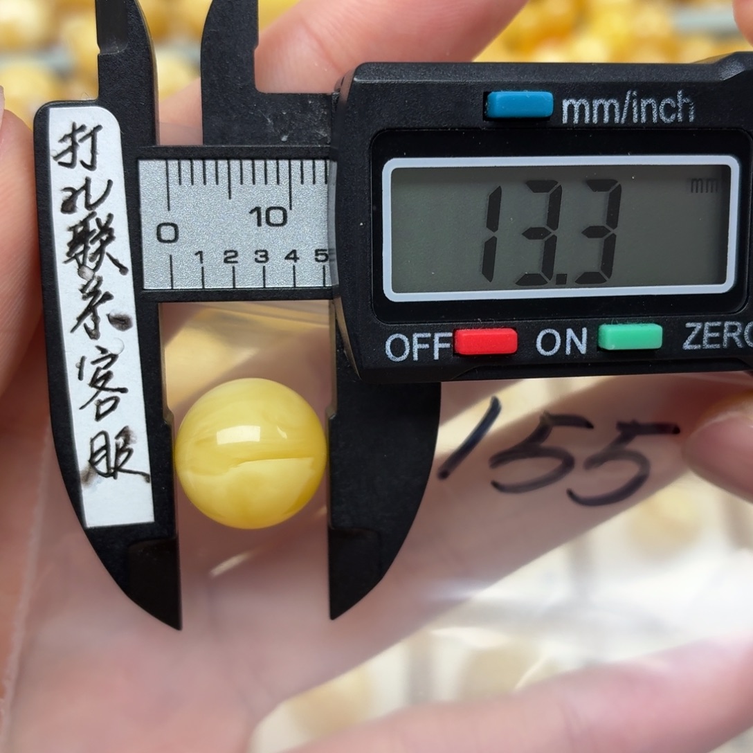 未镶嵌蜜蜡裸石蜜蜡