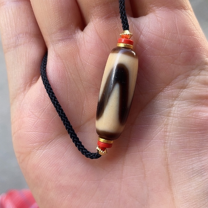 未镶嵌颈饰玛瑙/玉髓（覆膜）