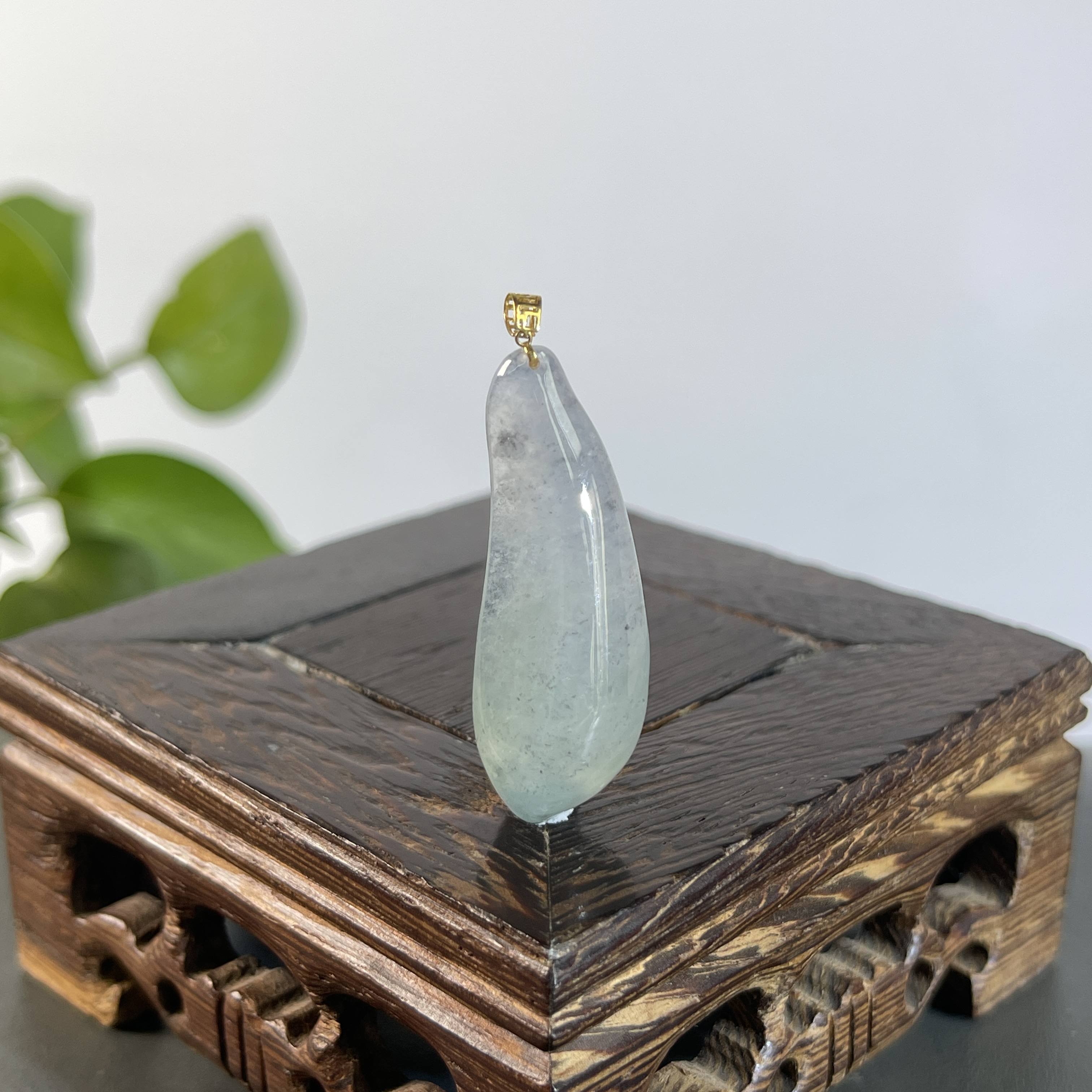 JYB02-48  天然缅甸A货翡翠  18K金扣福瓜