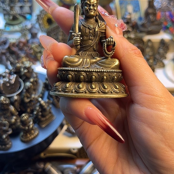 白***均泥塑闪价漏价一件