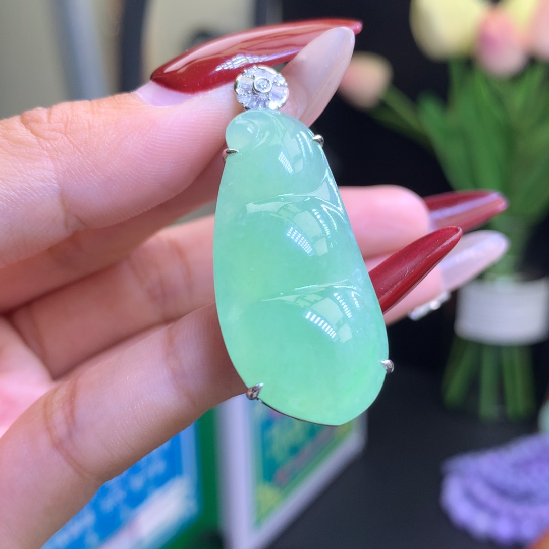 翡翠颈饰18K金镶嵌天然