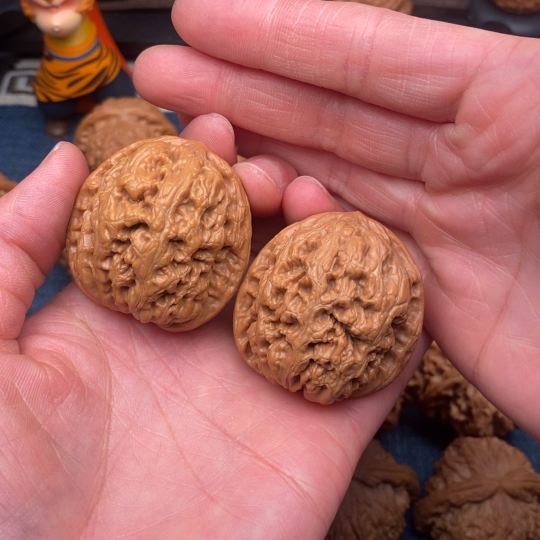 文玩核桃把件张*天40将军