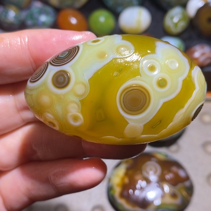 玛瑙/玉髓未镶嵌珠宝半成品