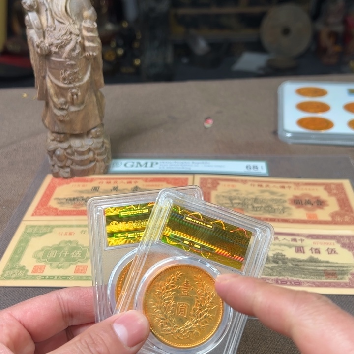 精品摆件工艺品等