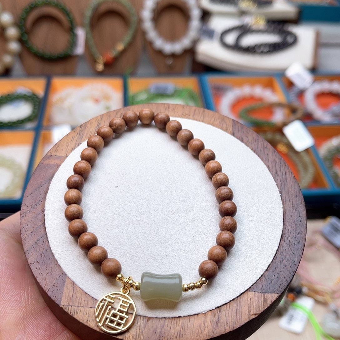 和田玉未镶嵌手串A1