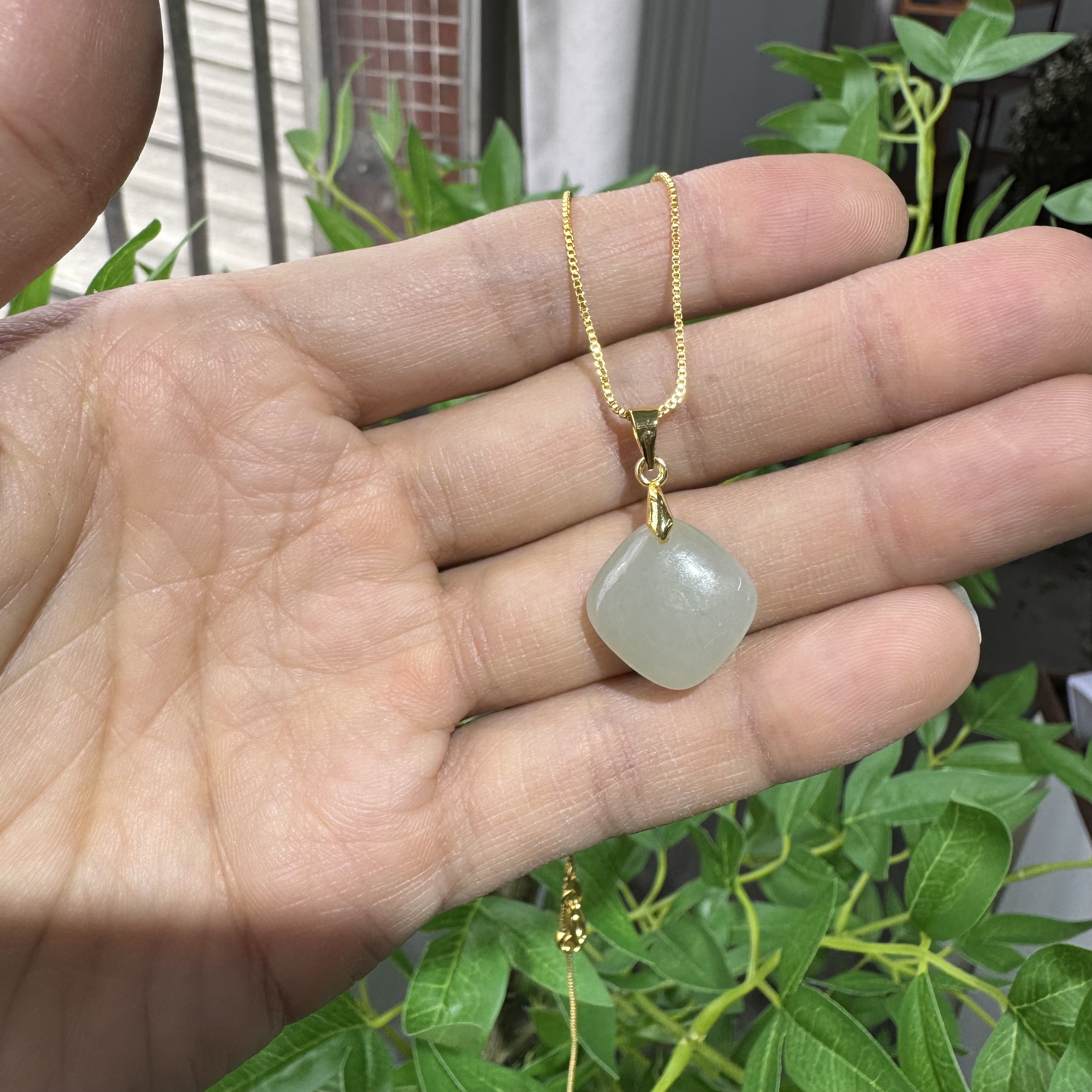 和田玉晴水方糖吊坠15*15mm珠宝玉石 玉质温润细腻挂件