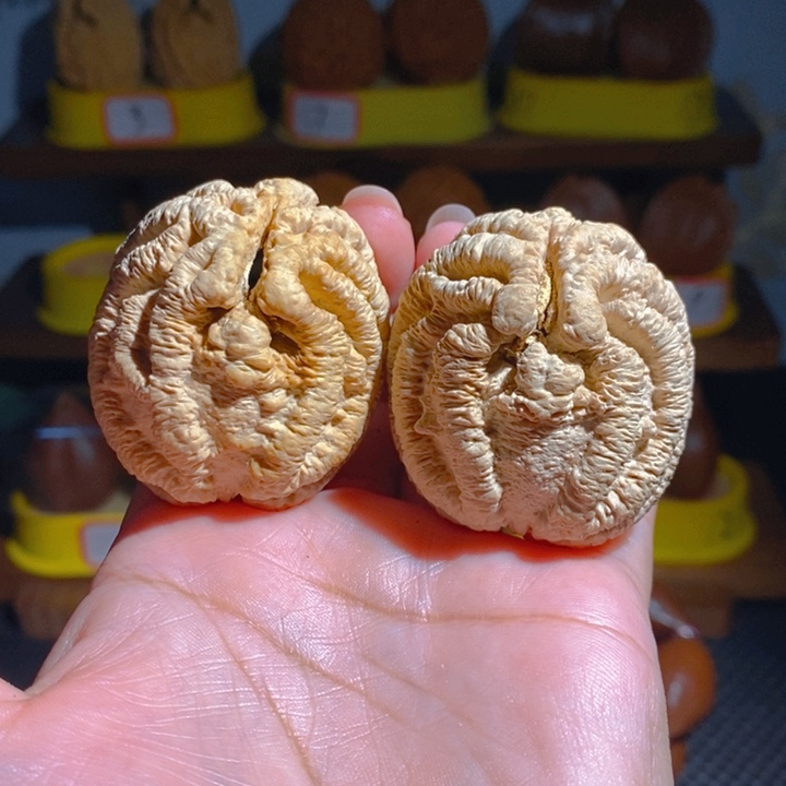 野生鬼脸乾坤核桃4348