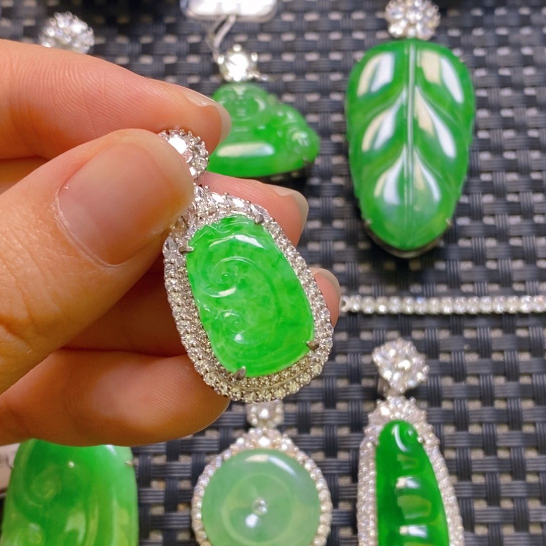 翡翠银S925镶嵌颈饰吊坠