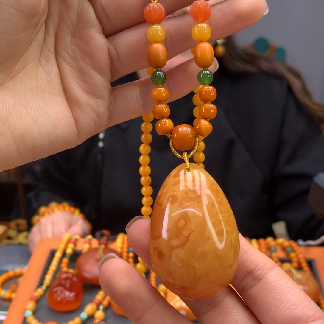 蜜蜡颈饰未镶嵌水滴