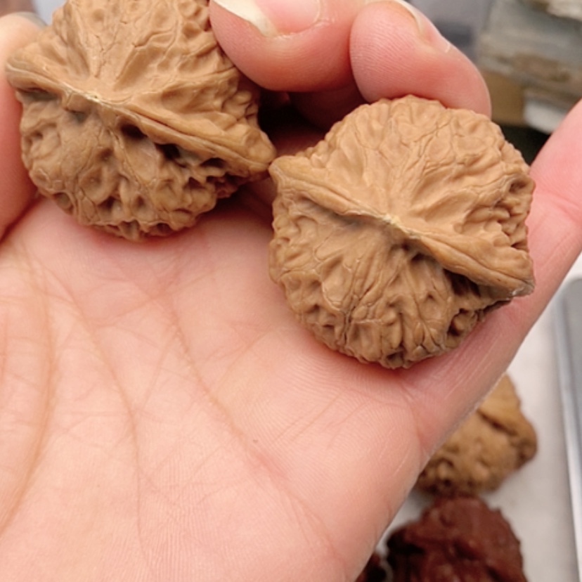 【闪购商品】吊坠文玩核桃瑕疵宫灯