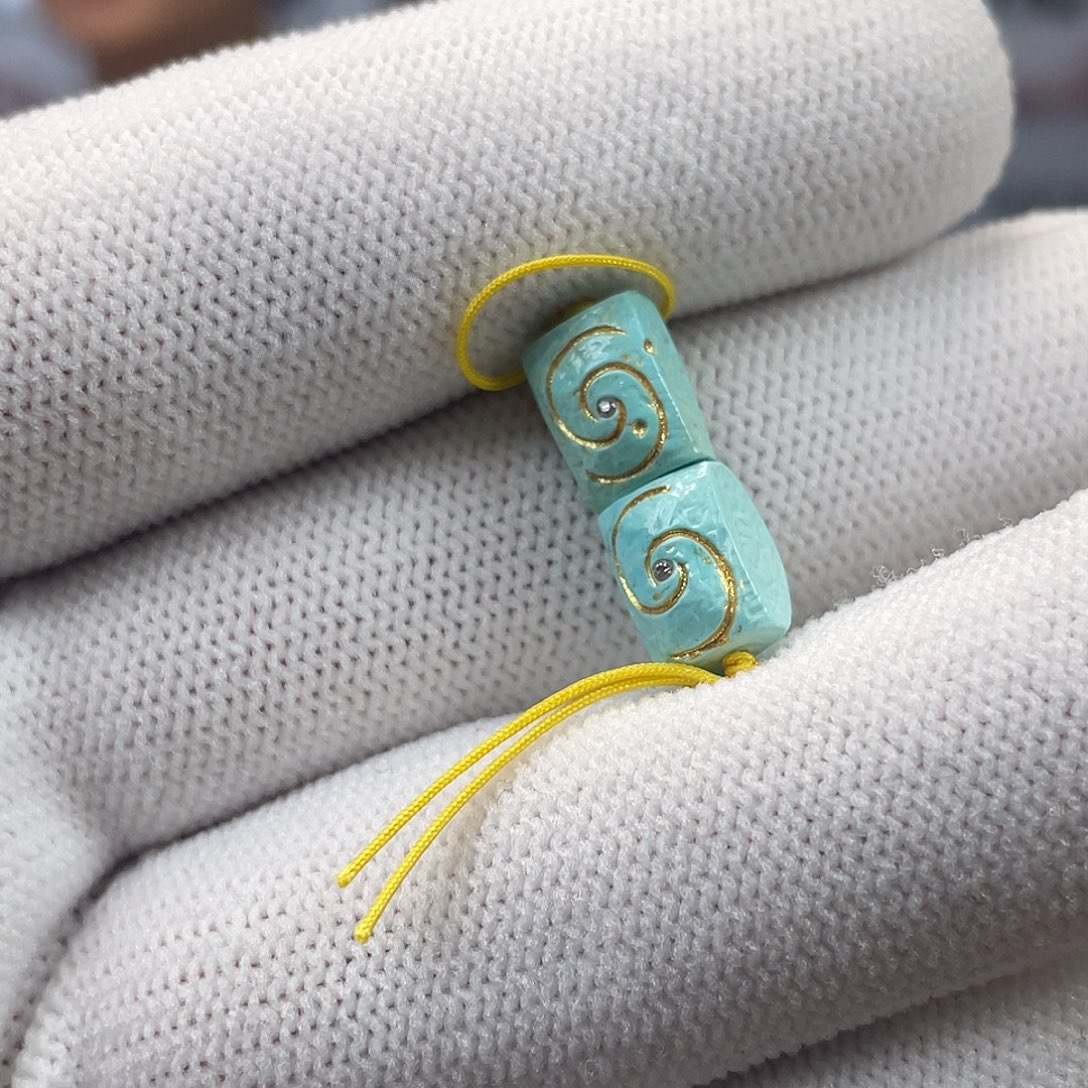 绿松石未镶嵌挂件