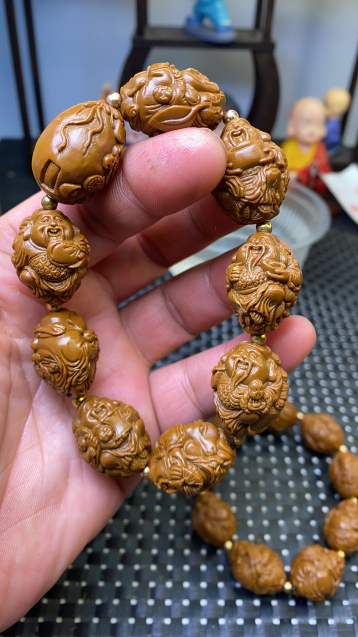 骑兽财神雕刻手串黄金树黄金核不是橄榄核看清楚购买是黄金核