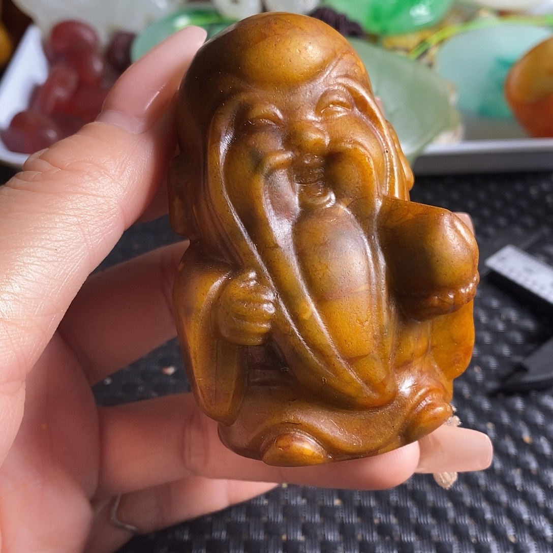 岫岩老玉（透闪石质玉）未镶嵌珠宝奇石