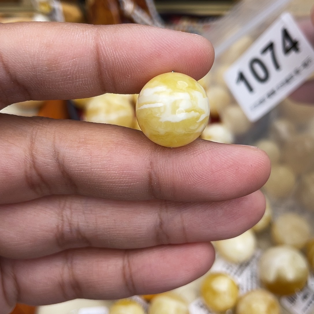 蜜蜡未镶嵌珠宝奇石16