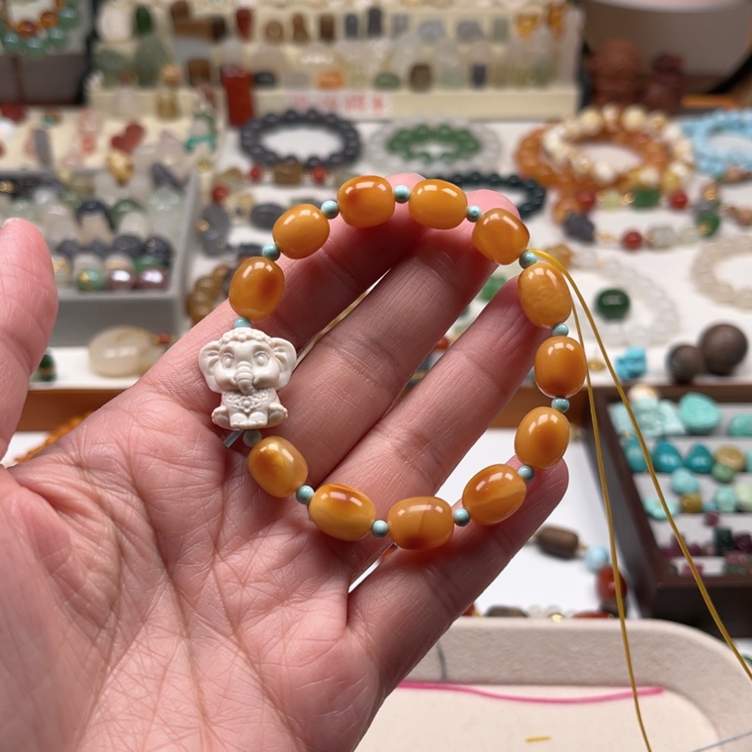 麦****蜜蜡未镶嵌手链单圈手串