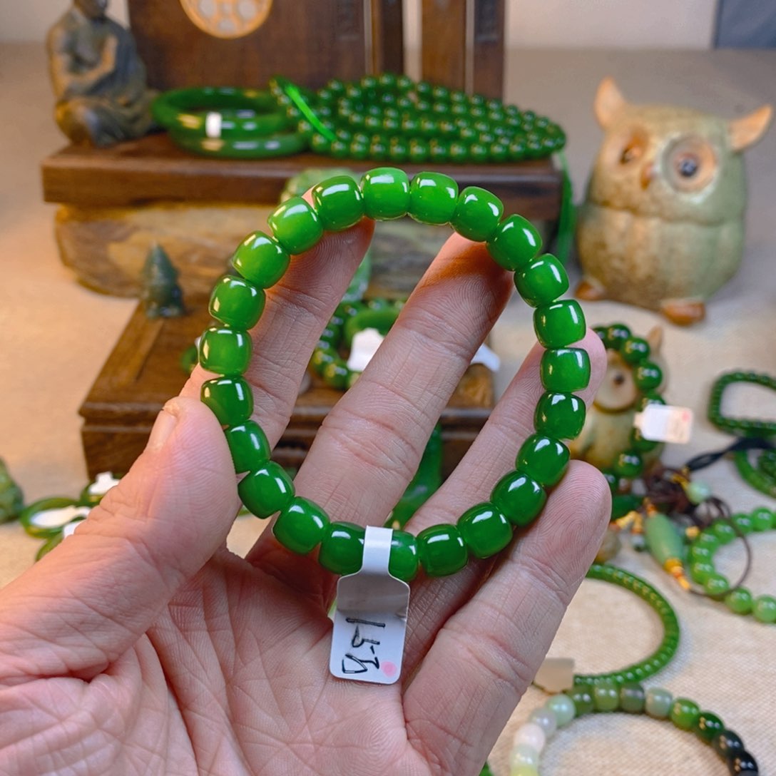 和田玉颈饰未镶嵌c****云