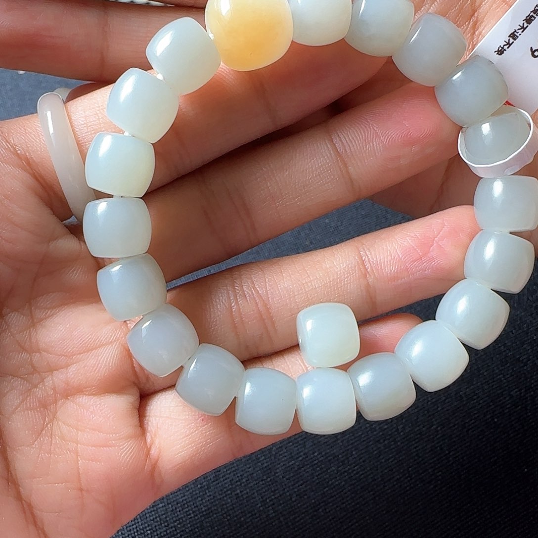 和田玉手链未镶嵌过*.