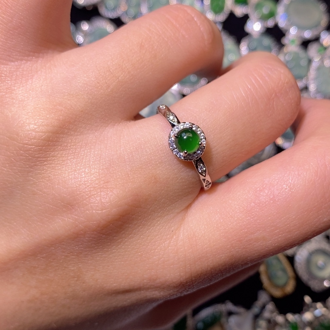 翡翠未镶嵌颈饰天然