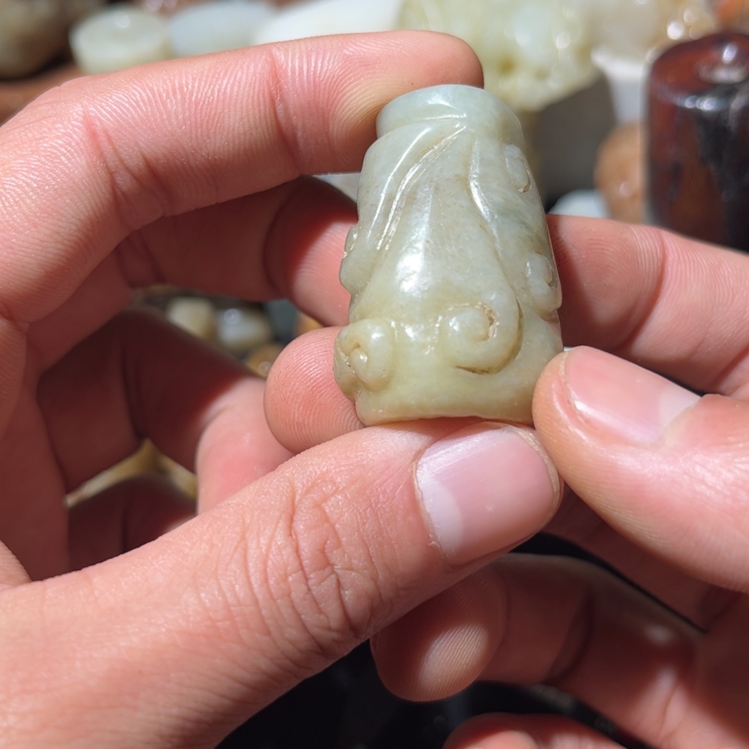 和田玉未镶嵌挂件