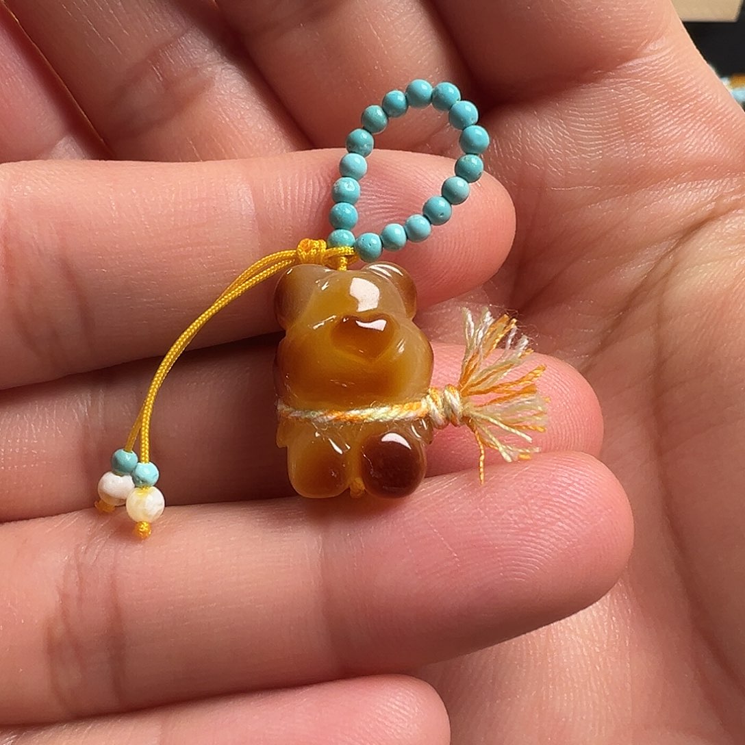 蜜蜡颈饰未镶嵌小熊提溜