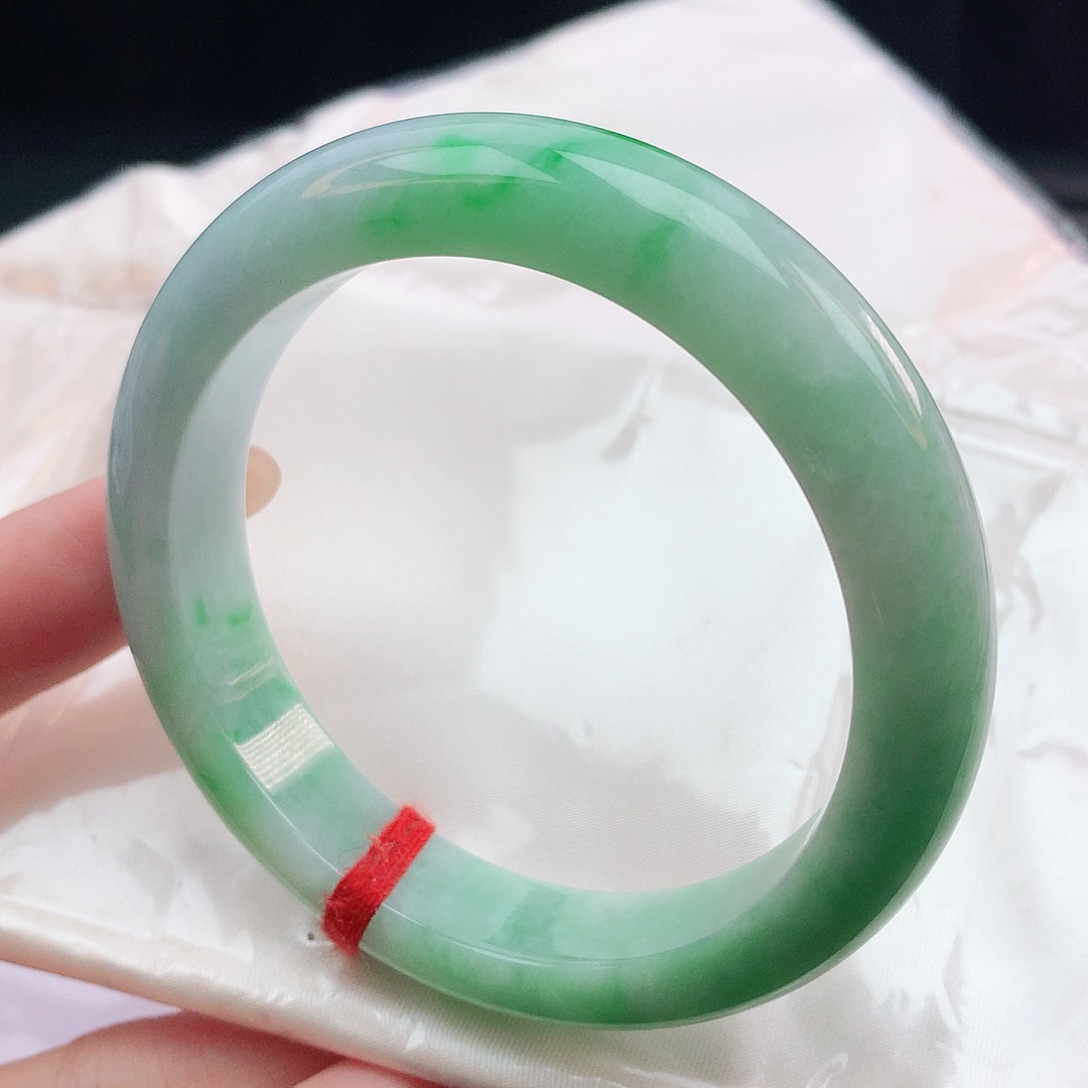 翡翠手镯未镶嵌56圈口882143