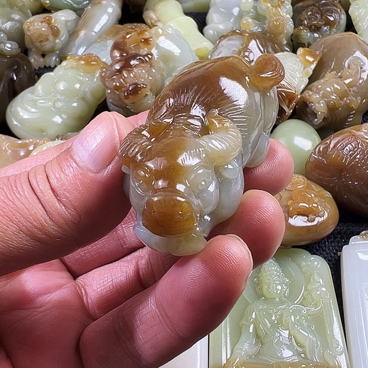 踏***云和田玉未镶嵌吊坠(不含链)