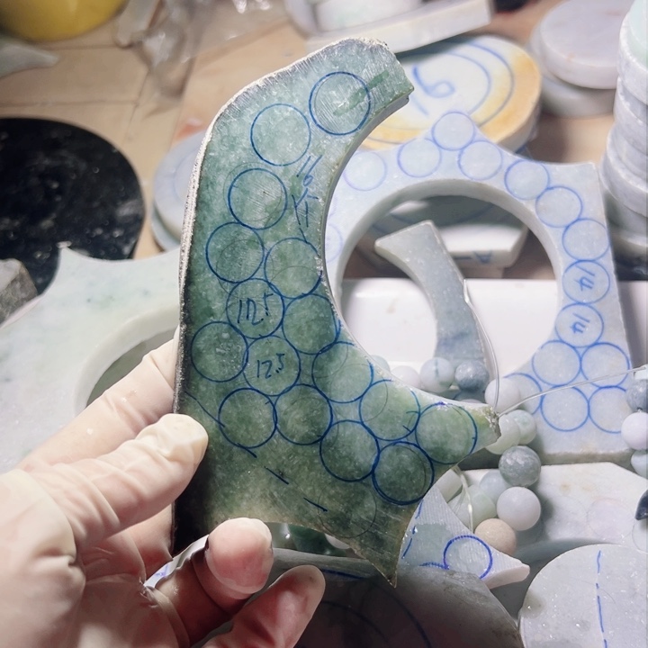 翡翠裸石翡翠片料