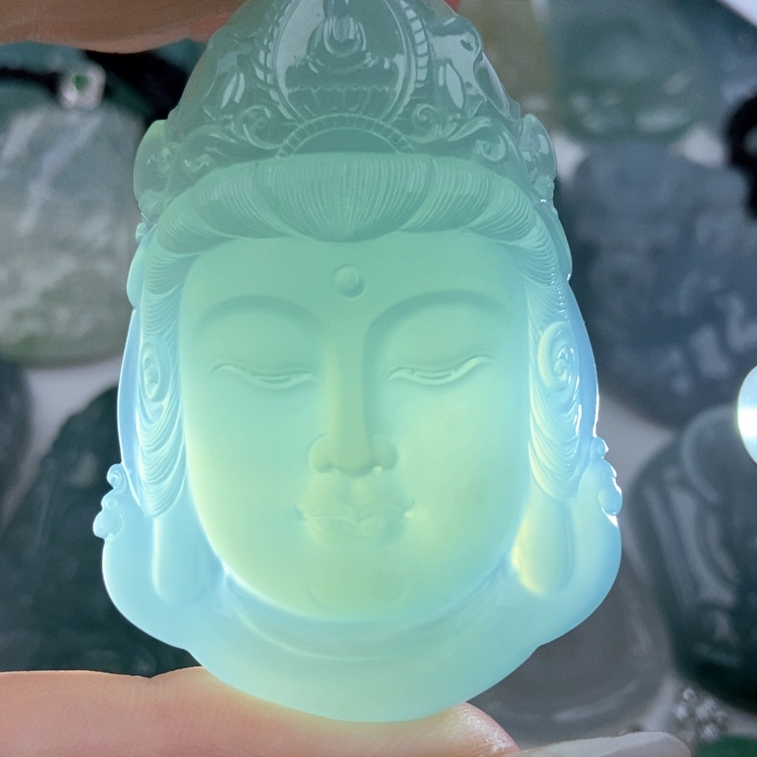 翡翠颈饰未镶嵌观音首