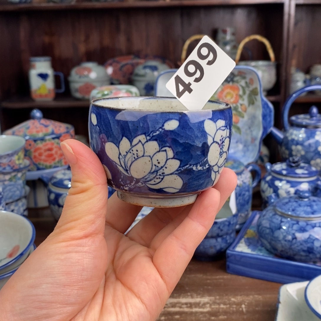 摆件hhhhhuuuyhhhhhjjj