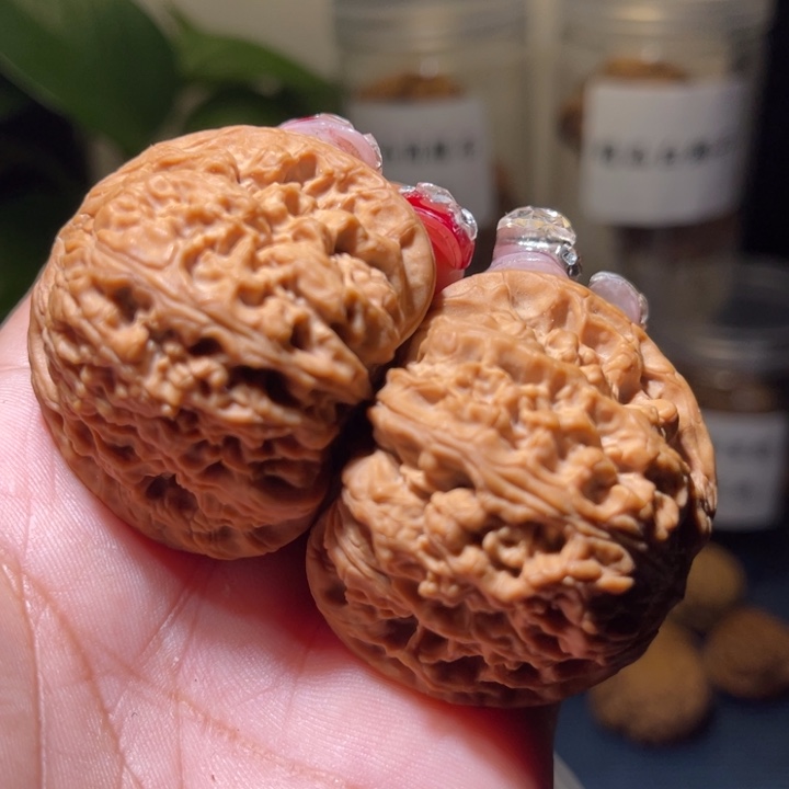 桃核把件               43