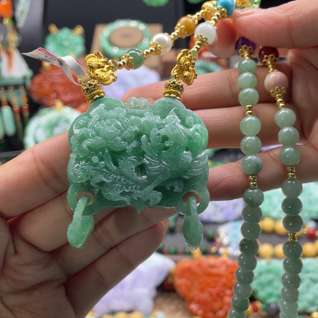 翡翠颈饰未镶嵌代编织