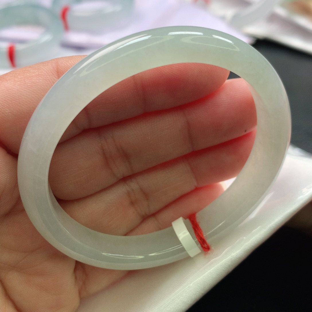 翡翠手镯未镶嵌贵妃53