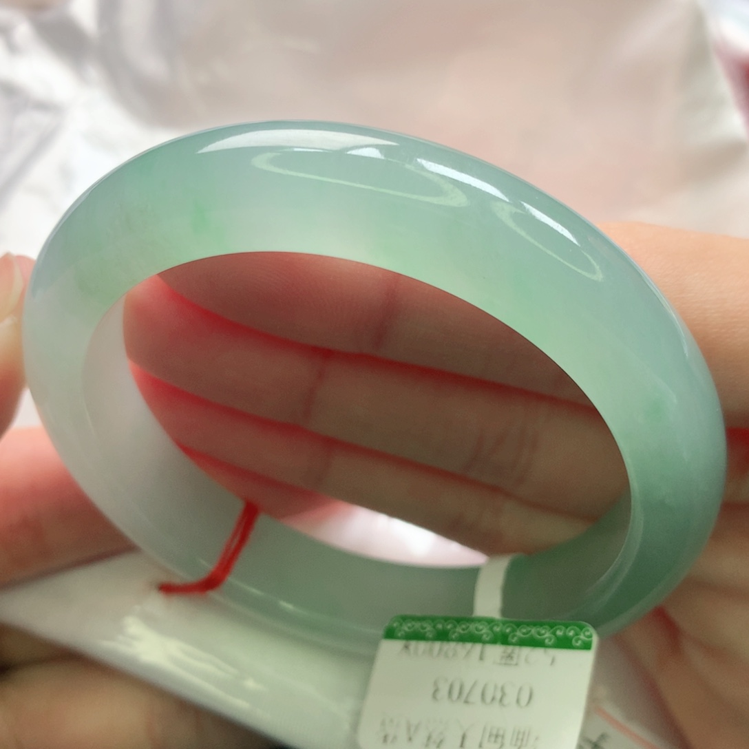 翡翠未镶嵌手镯缅甸52