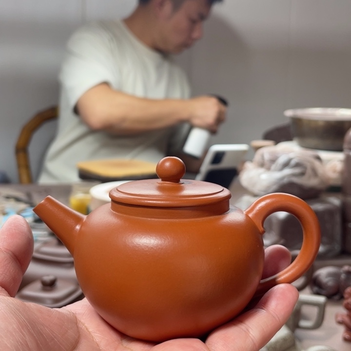 茶壶紫砂全手朱泥小品，容量150