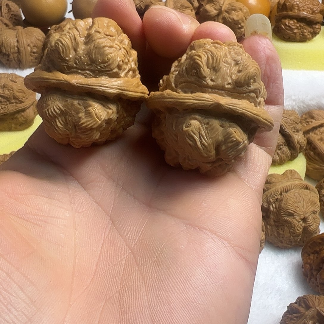 核桃蛤蟆雕刻蜕变