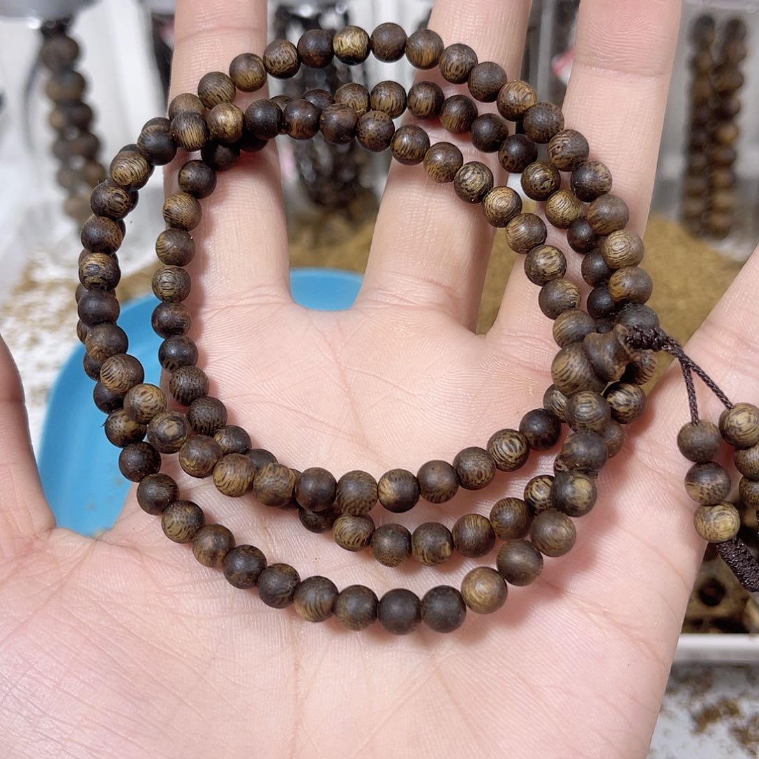 沉香木手串?****?0.6多圈