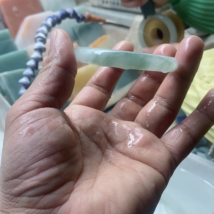 石英质玉手镯未镶嵌?*瑞加工定制