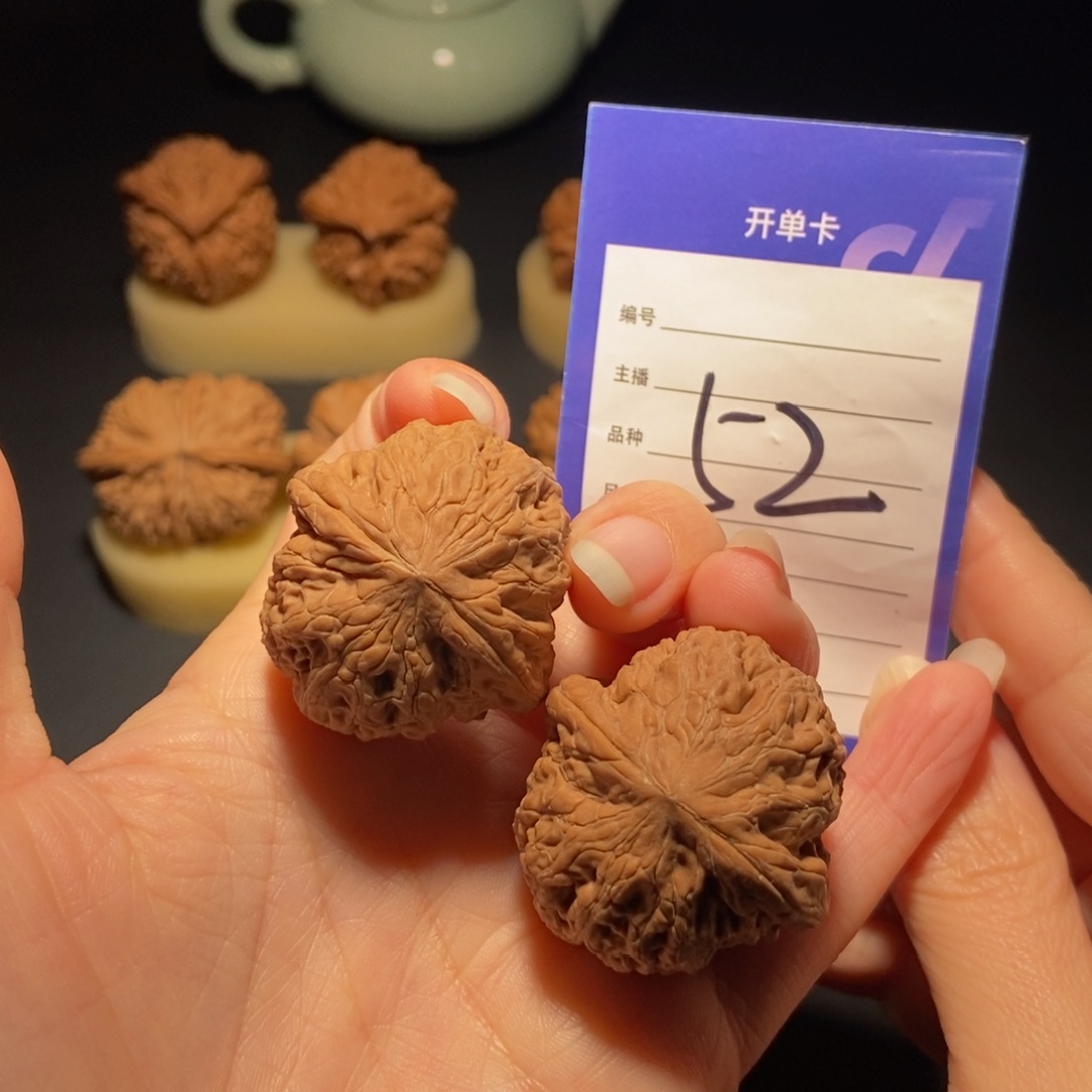 文玩核桃把件睡****子铁锤妹妹全品