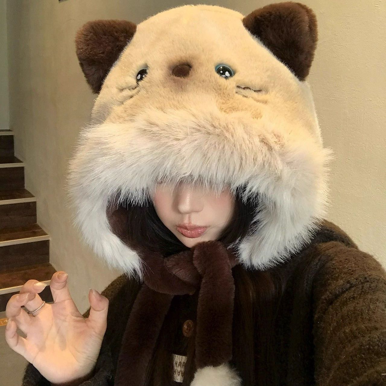 可爱小猫动耳朵毛绒帽子女冬季加厚保暖防寒百搭小众护耳雷锋帽
