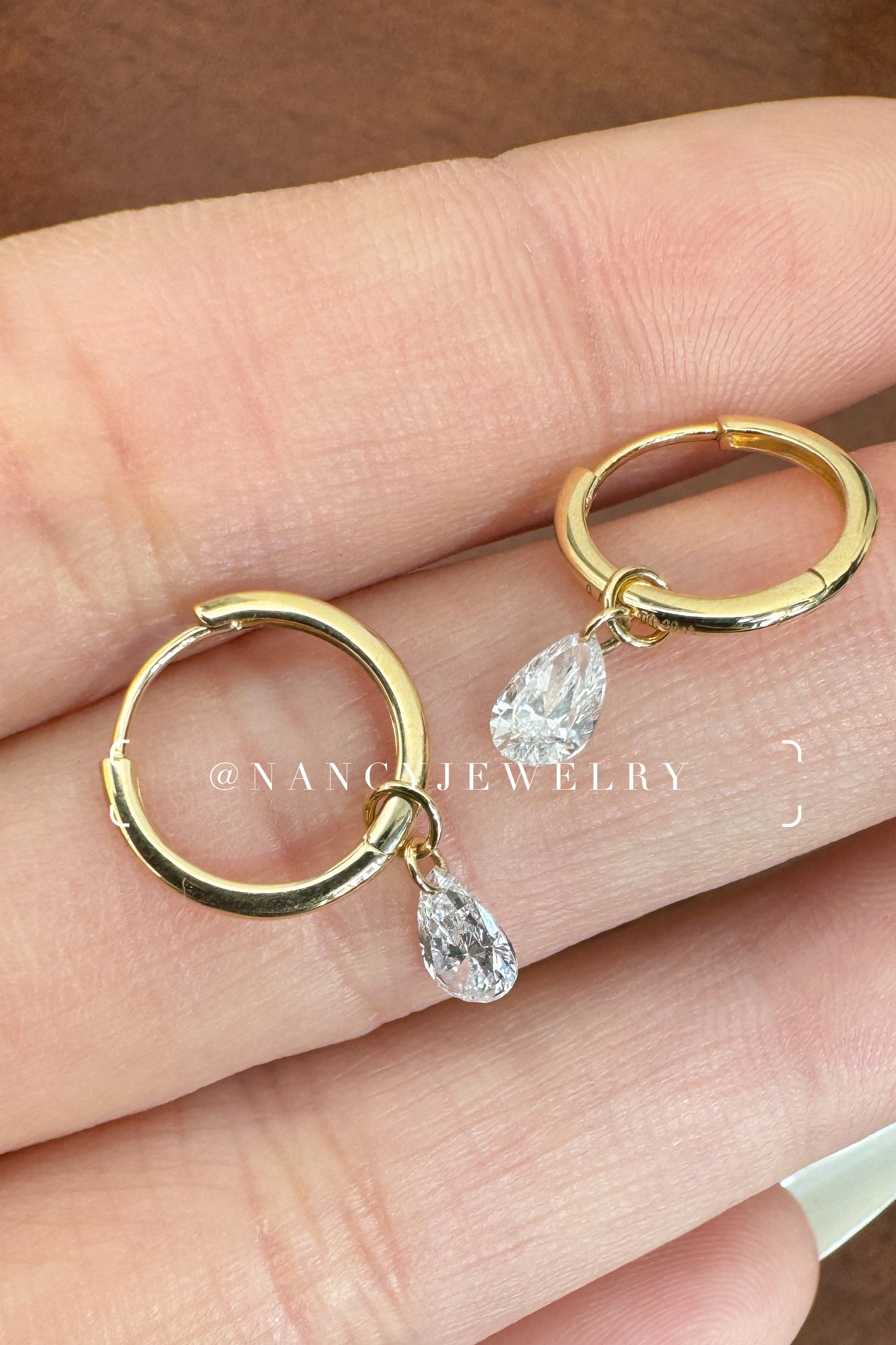 【合成/培育】【念慈专属】18k精致水滴培育钻石耳圈气质款