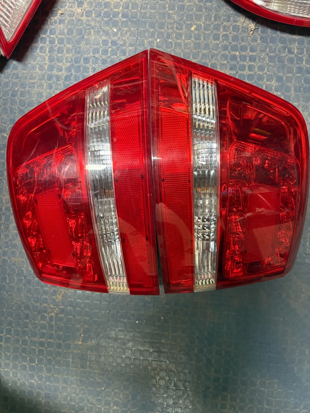 领域后尾灯 防追尾