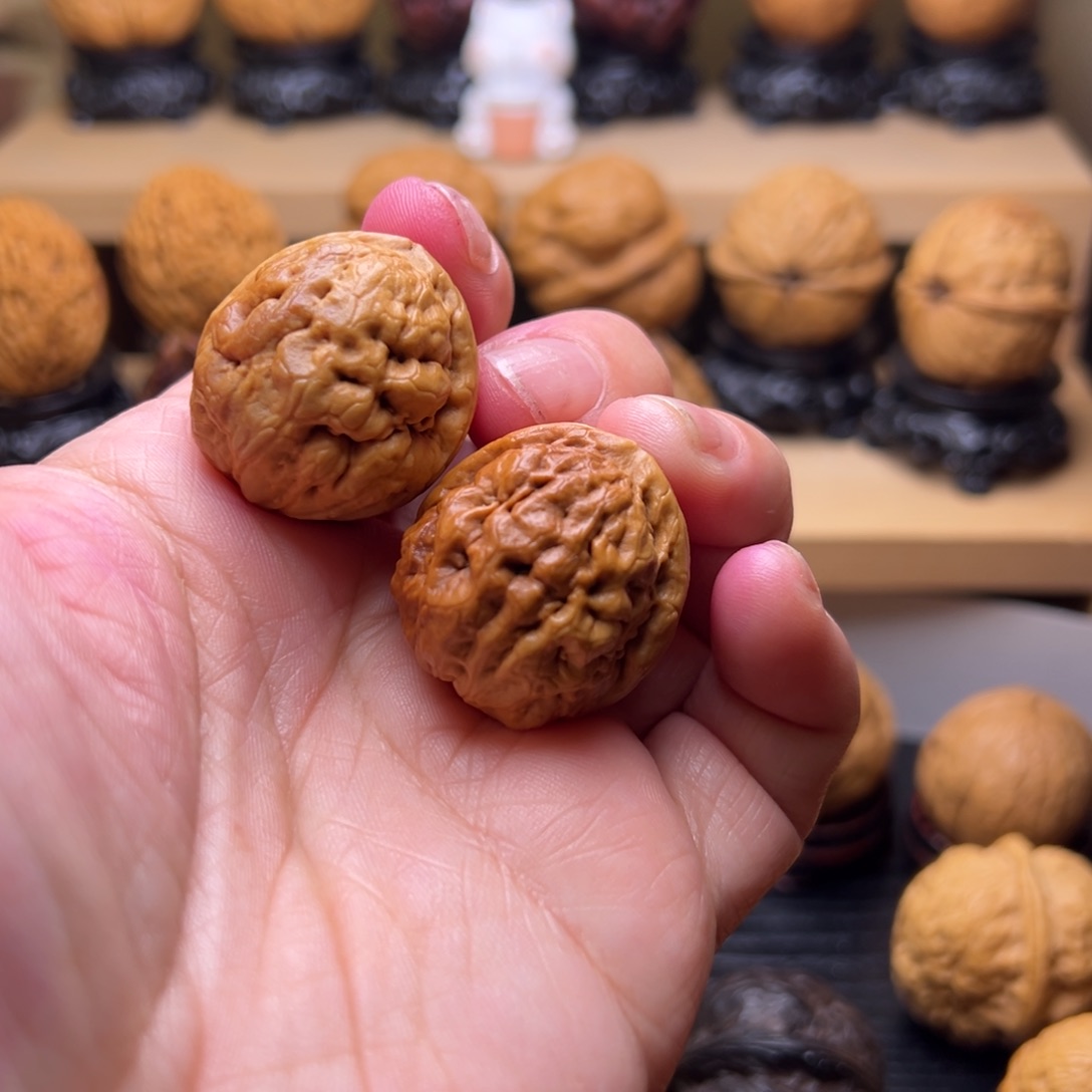 文玩核桃吊坠3w小脑花