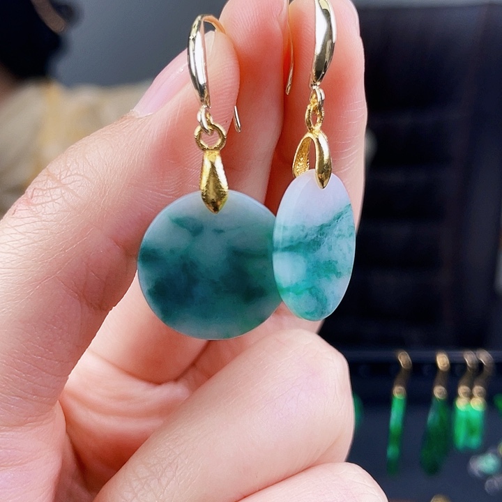 翡翠耳饰未镶嵌饰品