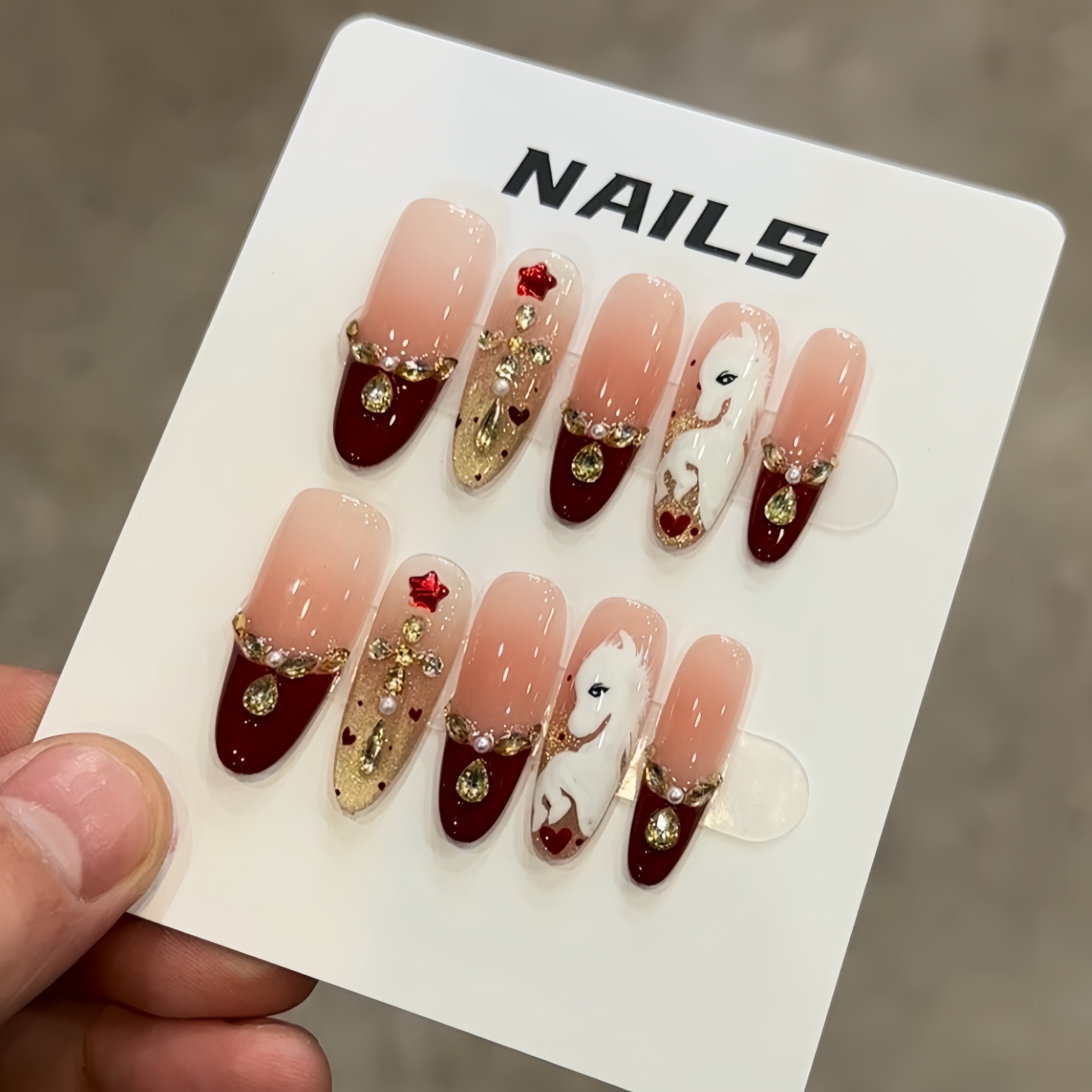 新年白马  风格爆闪带钻猫眼款气质手工穿戴甲氛围感十足