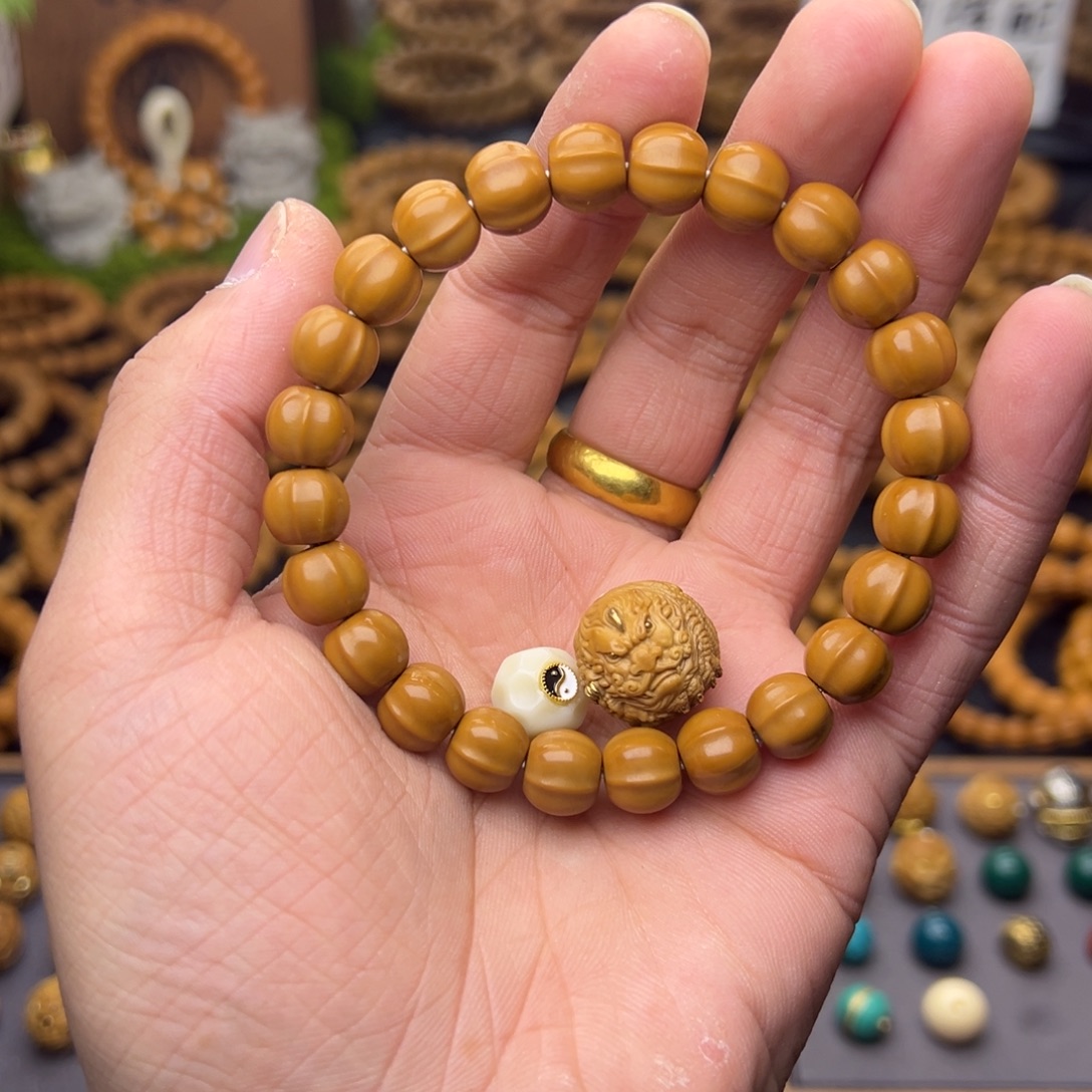 y***.吊坠猴头核桃鲨鱼➕貔貅➕八卦