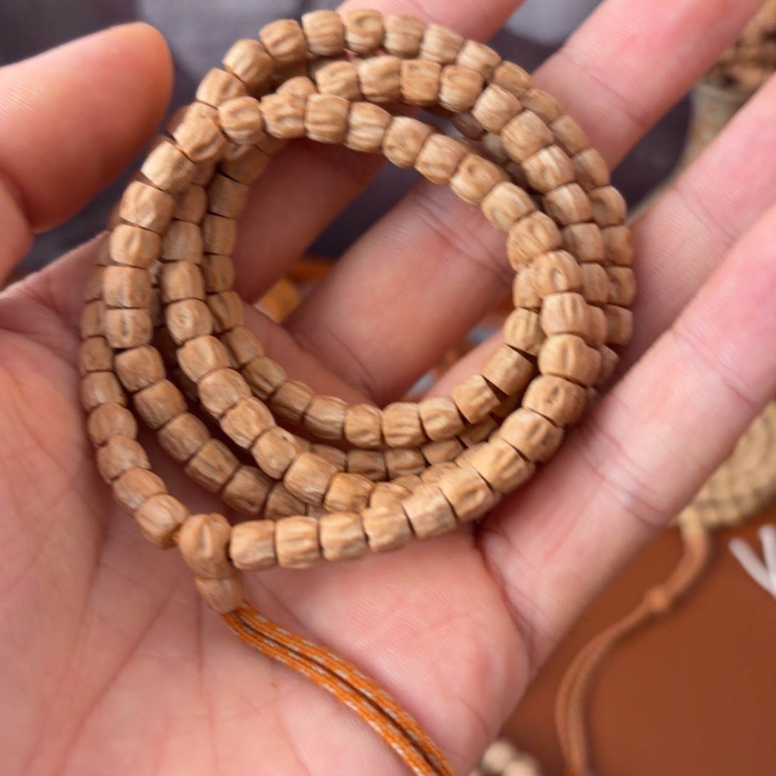 浪***星柏香籽/百香籽吊坠