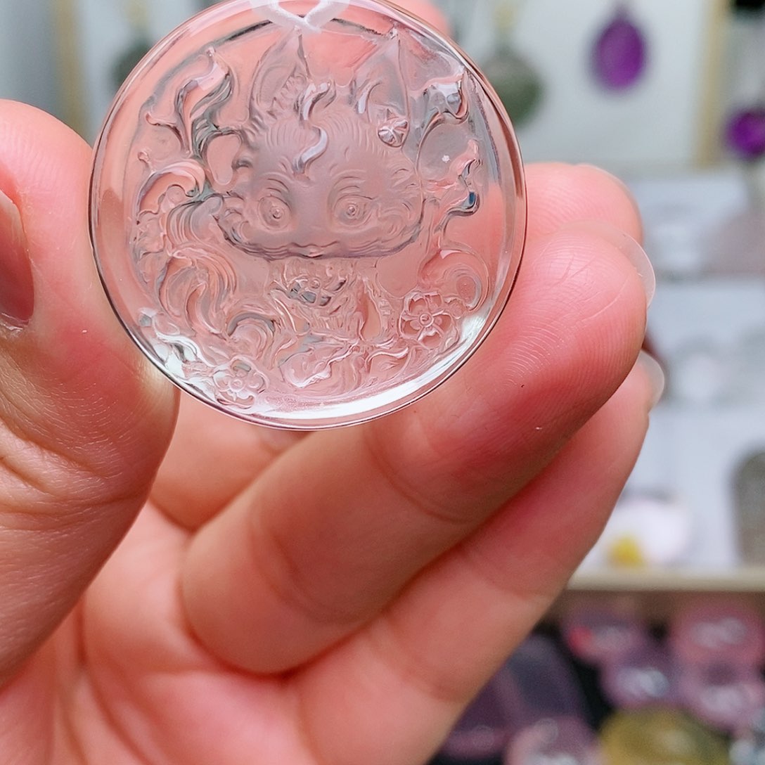 水晶吊坠(赠链)未镶嵌
